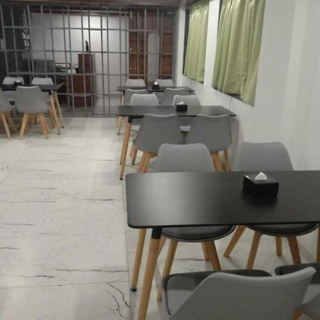 Sharman Suites Pune Exterior foto