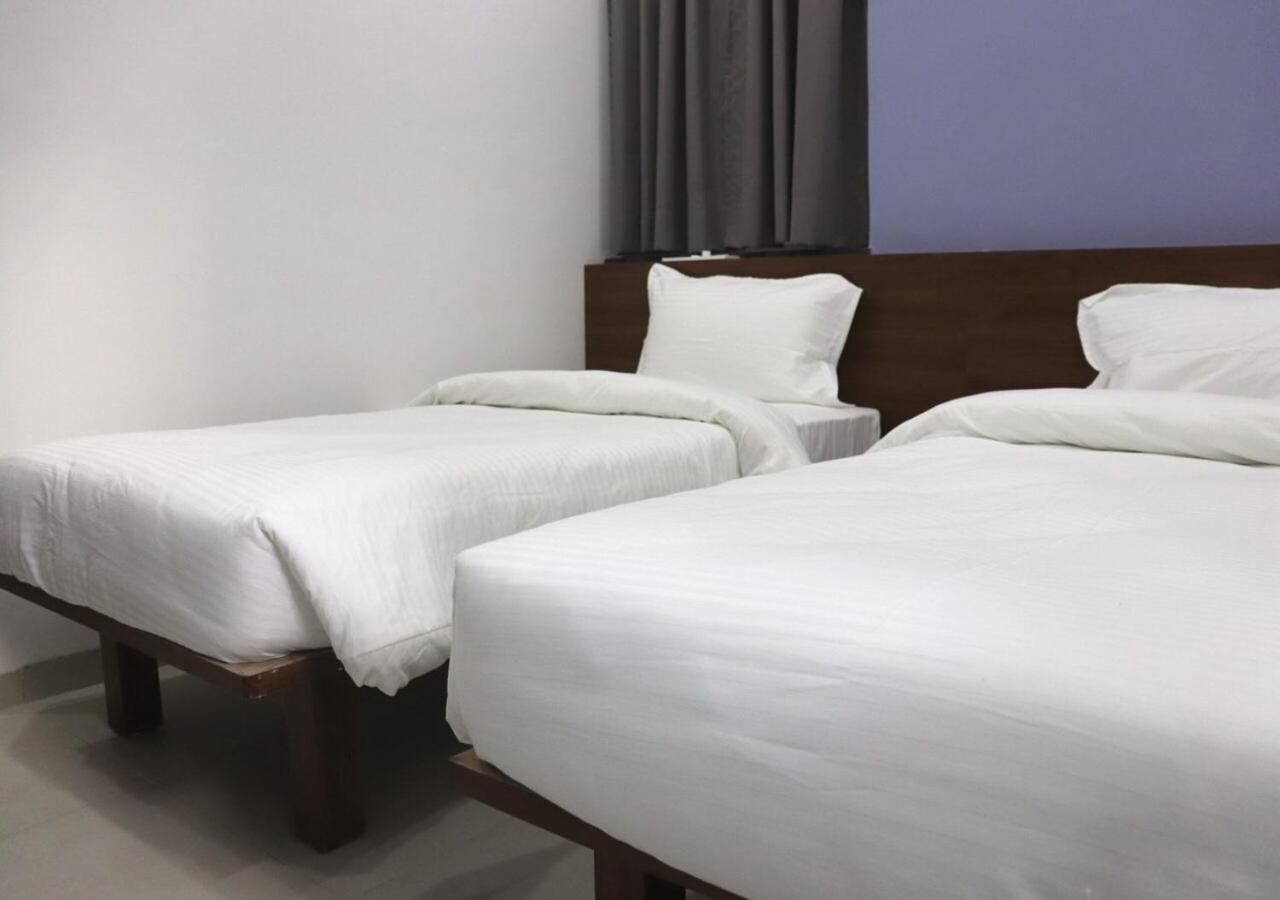 Sharman Suites Pune Exterior foto