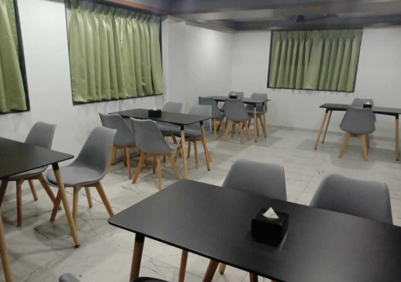 Sharman Suites Pune Exterior foto