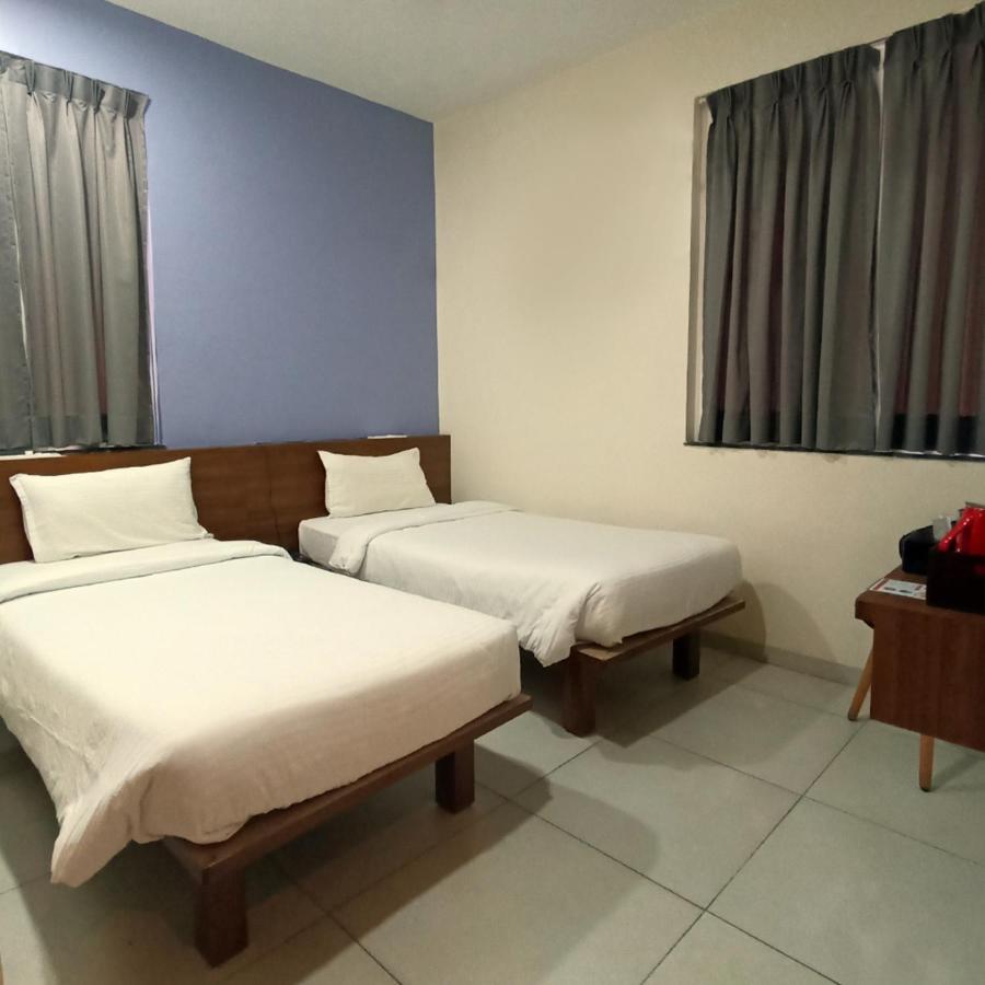 Sharman Suites Pune Exterior foto